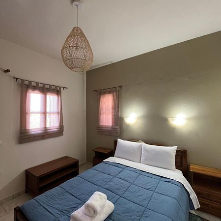 Hotel Voula Pansion Kardhamili Esterno foto