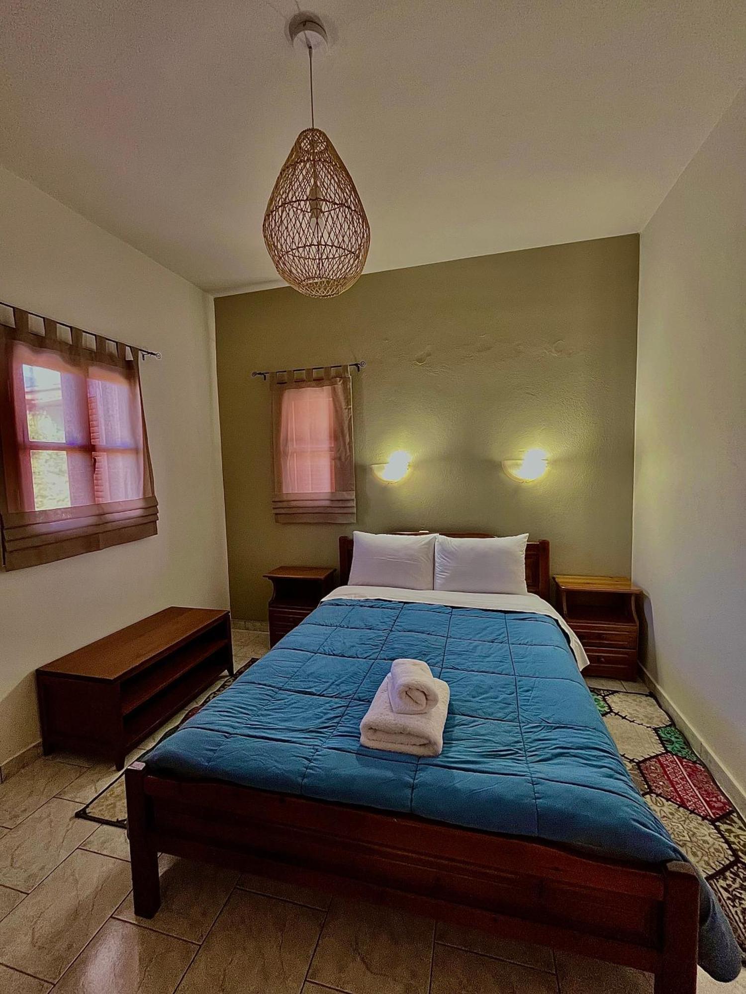Hotel Voula Pansion Kardhamili Esterno foto