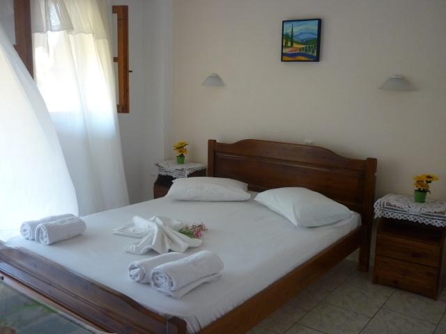 Hotel Voula Pansion Kardhamili Esterno foto
